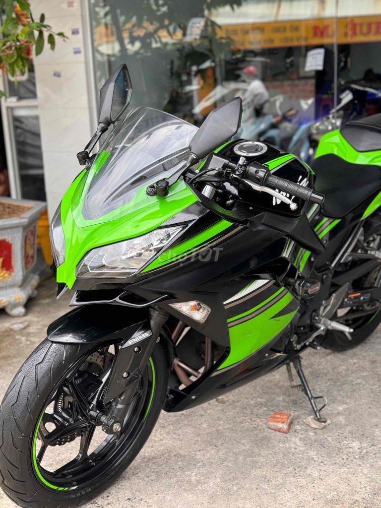 Cần bán Kawasaki Ninja300 Abs 2017 Biển SG 9 chủ. Mua bán Xe máy tại Quận Bình Tân Tp Hồ Chí Minh được đăng bởi Việt Motor Bình Tân hình 4