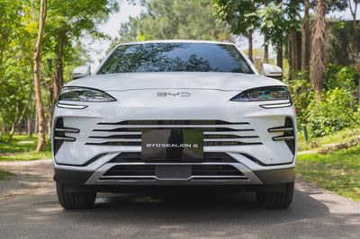 BYD SEALION 6 PREMIUM SUV Hybrid Trắng Tự động