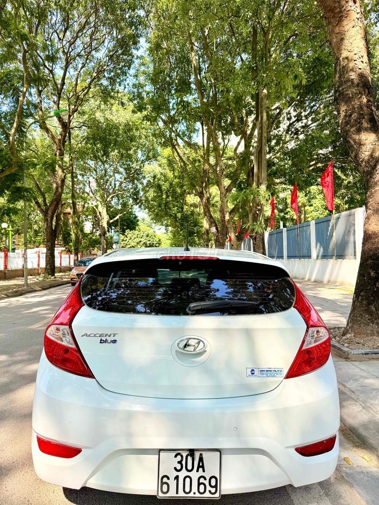 Hyundai Accent 2015 photo 2