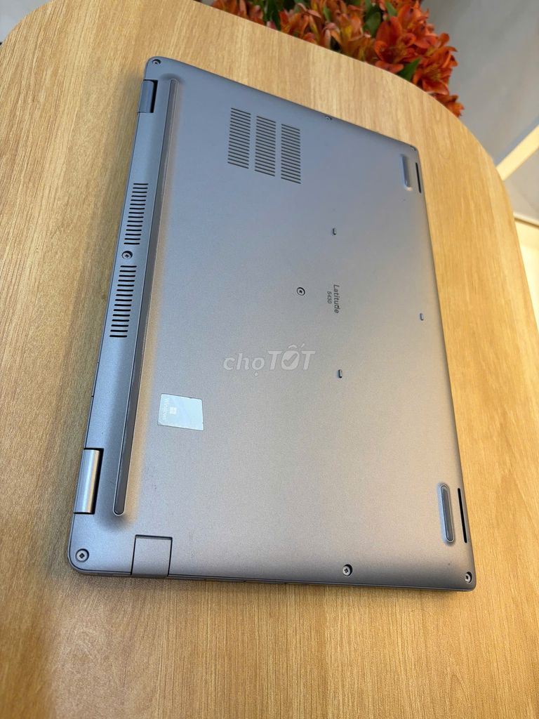 Dell Latitude 5430 - Ngoại hình đẹp màu sang trọng. Mua bán Laptop tại Quận 11 Tp Hồ Chí Minh được đăng bởi vy hình 1