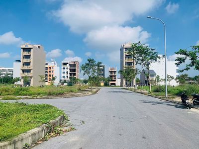 Bán lô đất 6x24=144m², cách đại học FPT 300m, Thích Hợp Xây Căn Hộ