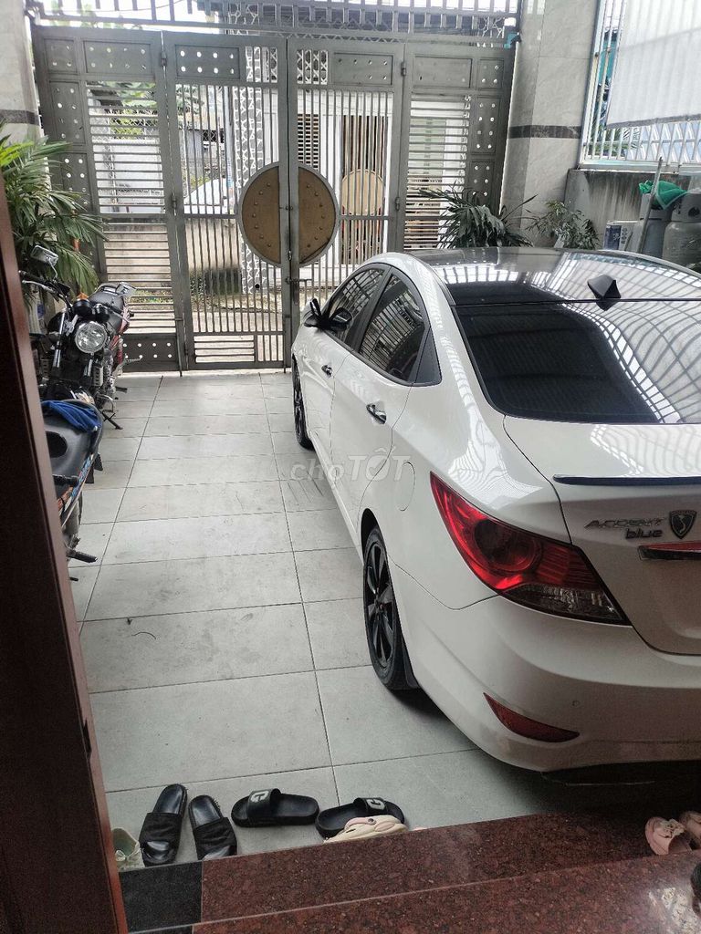 Giá nào cũng bán Hyundai accent 2011 số tự động. Mua bán Ô tô tại Thành phố Biên Hòa Đồng Nai được đăng bởi Dương  hình 1