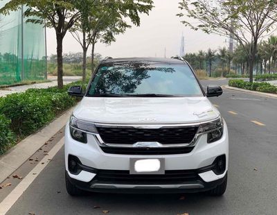 Kia Seltos 2022 Luxury 1.4 AT.