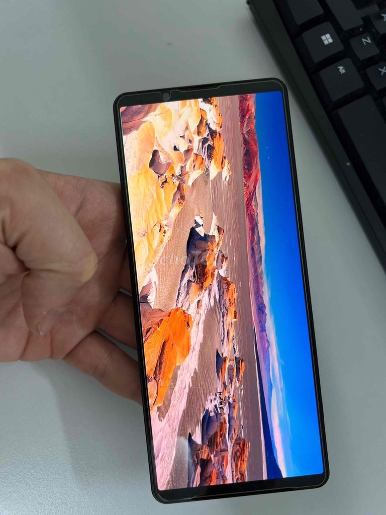 bán hoặc giao lưu  Sony Xperia 1 Mark V. Mua bán Điện thoại tại Thành phố Bắc Ninh Bắc Ninh được đăng bởi Nguyen Hoan hình 1