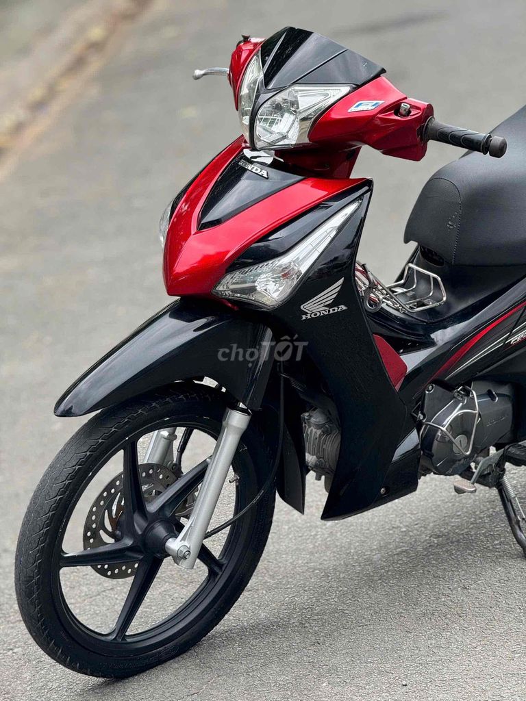 futuer 2018 bst máy êm xe đẹp nợ xấu trả 50% ạ. Mua bán Xe máy tại Quận Bình Tân Tp Hồ Chí Minh được đăng bởi Xe Máy Qúy Le hình 5