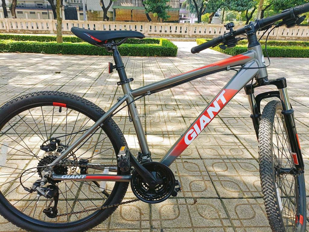 Xe đạp MTB Giant ATX 660. Mua bán Xe đạp tại Thành phố Biên Hòa Đồng Nai được đăng bởi Alex Tran hình 1