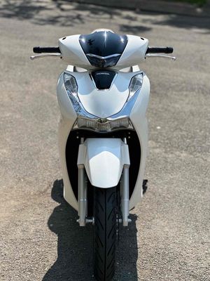 Honda SH 160i 2025 Trắng 1000 km