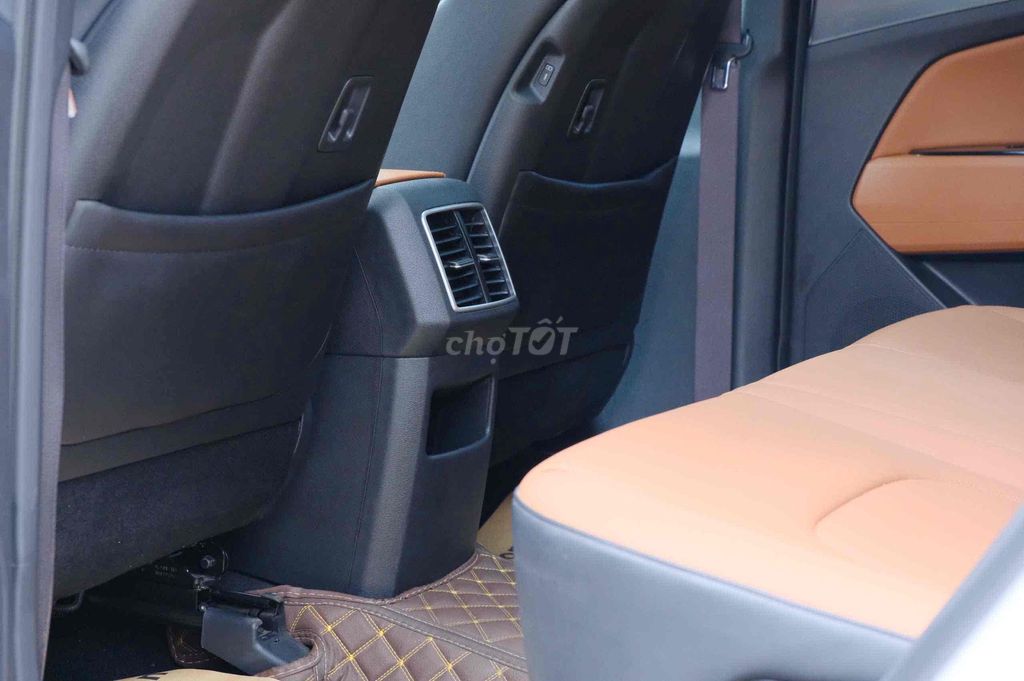 Kia Sportage 2024 Premium 2.0G - 11000 km. Mua bán Ô tô tại Thành phố Thủ Đức Tp Hồ Chí Minh được đăng bởi Khương Duy Ô Tô Lướt hình 11