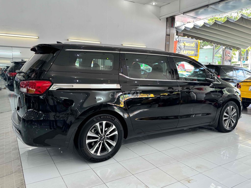Kia Sedona 2018 2.2 DATH - 90000 km. Mua bán Ô tô tại Huyện Bình Chánh Tp Hồ Chí Minh được đăng bởi Anh Khoa hình 4