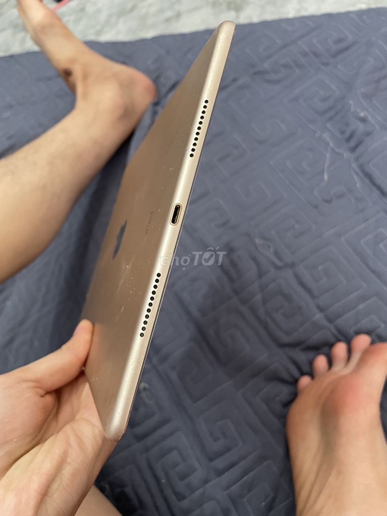 Apple iPad Pro 10.5in Vàng hồng Có 5G. Mua bán Máy tính bảng tại Quận Gò Vấp Tp Hồ Chí Minh được đăng bởi Nhu hình 1