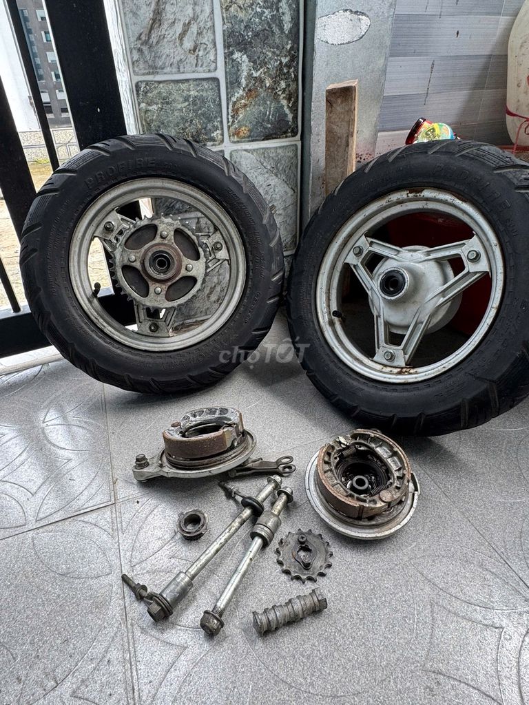 Bánh xe máy Honda Chaly 84 mới. Mua bán Phụ tùng xe tại Thành phố Mỹ Tho Tiền Giang được đăng bởi Cậu Bé Tóc Xoăn hình 6