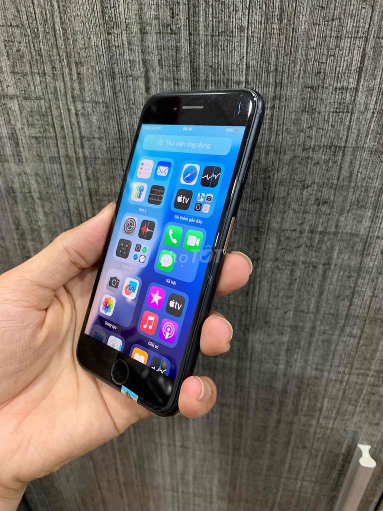 SE 2 q.tế 64G bao zin sạch full có gl. Mua bán Điện thoại tại Quận Bình Tân Tp Hồ Chí Minh được đăng bởi Mr Zui 18 tuổi rưỡi hình 1