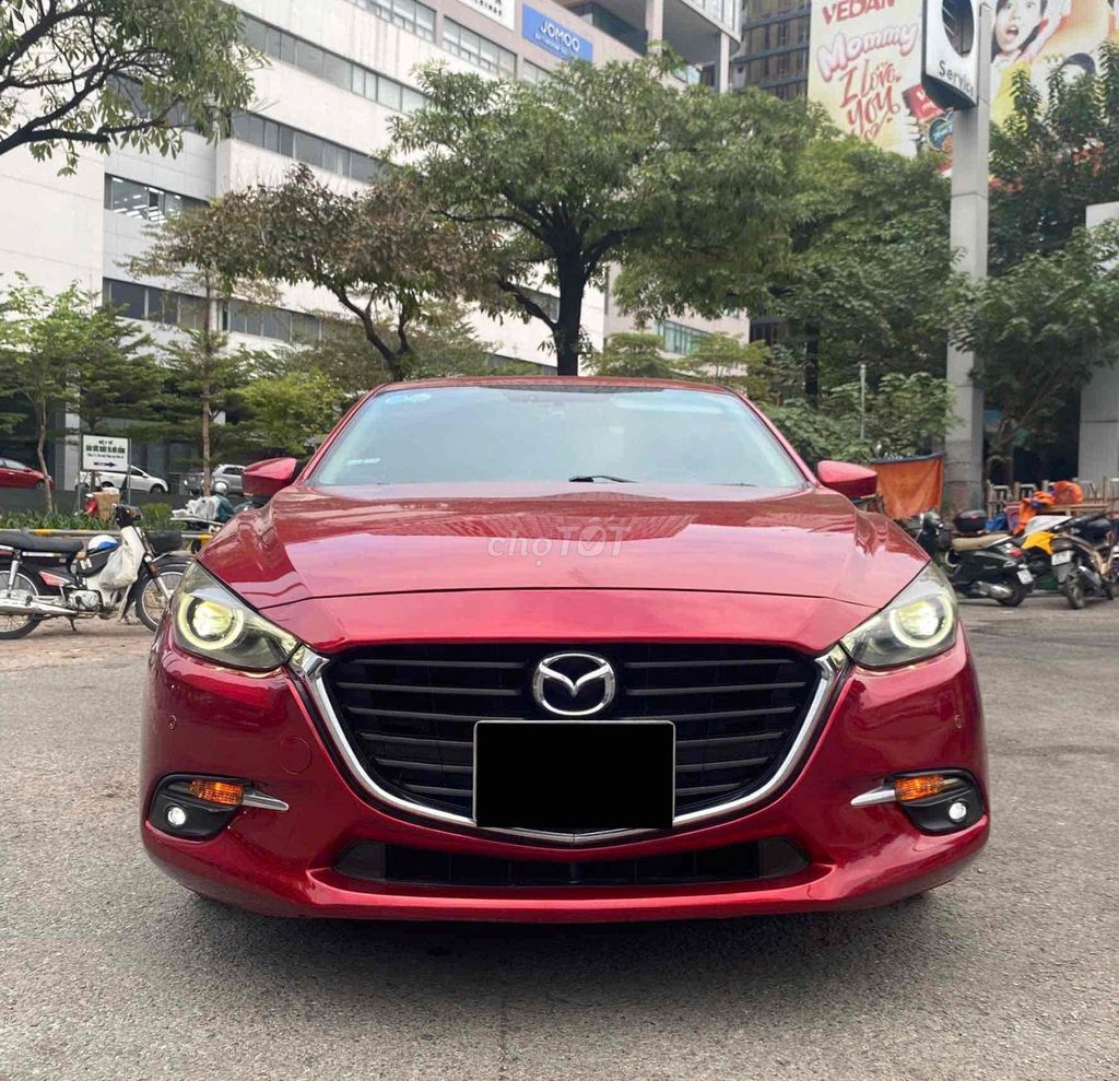 Mazda 3 2019 1.5L Luxury - 54000 km