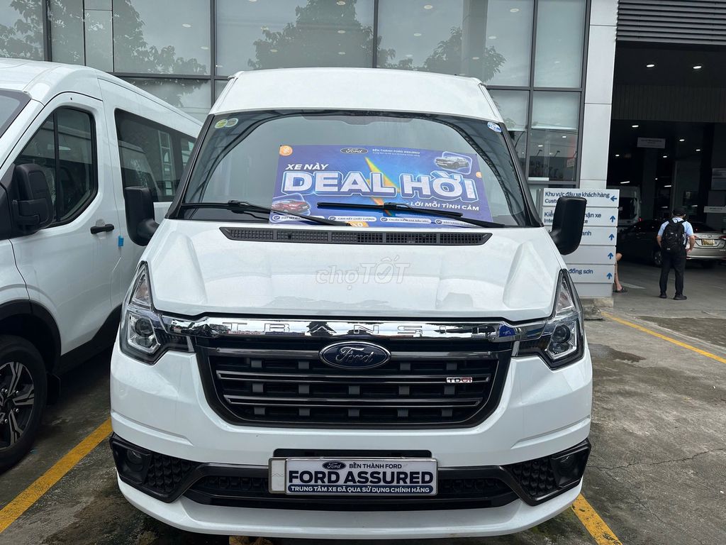 Ford Transit Van 6 chỗ Trắng, Vay ngân Hàng 70%. Mua bán Ô tô tại Quận Tân Phú Tp Hồ Chí Minh được đăng bởi Đức hình 2