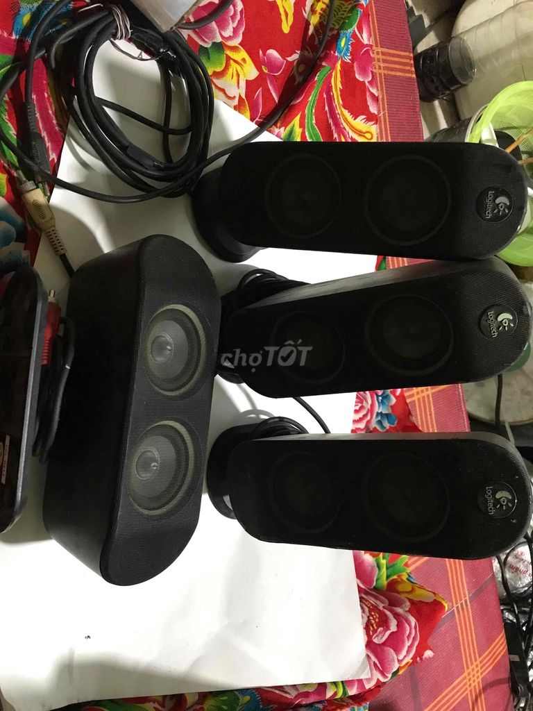 Loa tay của loa logitech 5.1. Mua bán Tivi, Âm thanh tại Quận Hoàng Mai Hà Nội được đăng bởi ngochai hình 1