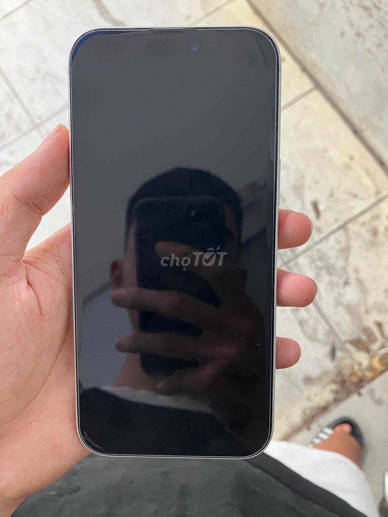 Apple iPhone 17 Pro Max Bạc Mỹ Zin từ A đến Z. Mua bán Điện thoại tại Quận Thanh Khê Đà Nẵng được đăng bởi Le Tuấn  Sy hình 1
