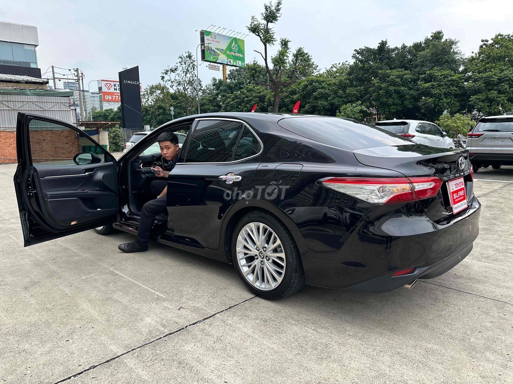Toyota Camry 2021 2.5Q - HÃNG BH 1 năm giảm sâu. Mua bán Ô tô tại Quận Bình Thạnh Tp Hồ Chí Minh được đăng bởi phuongneo hình 12