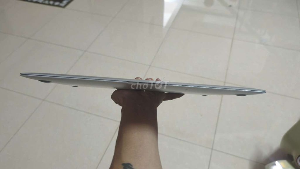 Apple MacBook Air i7 8GB/256GB Bạc. Mua bán Laptop tại Thành phố Pleiku Gia Lai được đăng bởi Nếp hình 1