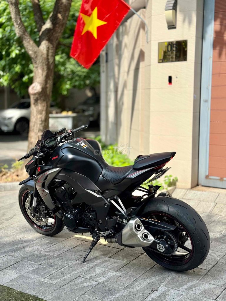 z1000 odo chuẩn 5300km . Còn bớt cho ae thiện chí. Mua bán Xe máy tại Quận Bình Thạnh Tp Hồ Chí Minh được đăng bởi Phạm Trí Motor hình 6
