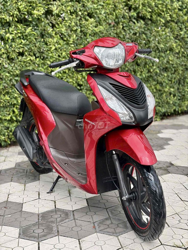 Honda Vision 2018 с оригинальным мотором и документами Хошимина