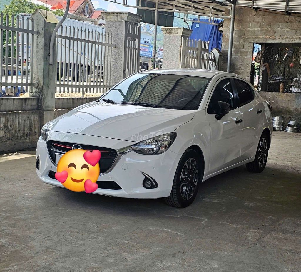 Mazda 2 2018 Trắng 5 chỗ. Mua bán Ô tô tại Thành phố Huế Thừa Thiên Huế được đăng bởi Duy Thế hình 1