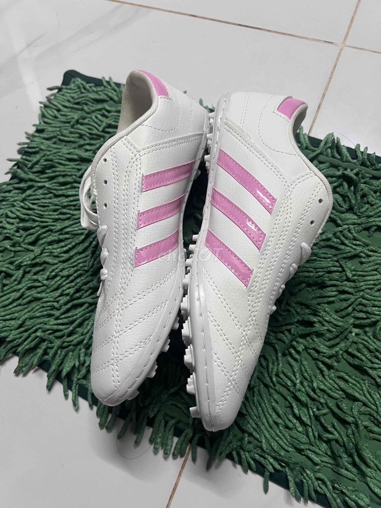 Giày đá bóng Wilka Da tổng hợp size 42. Mua bán Đồ thể thao, Dã ngoại tại Quận 7 Tp Hồ Chí Minh được đăng bởi Gia Bảo hình 1