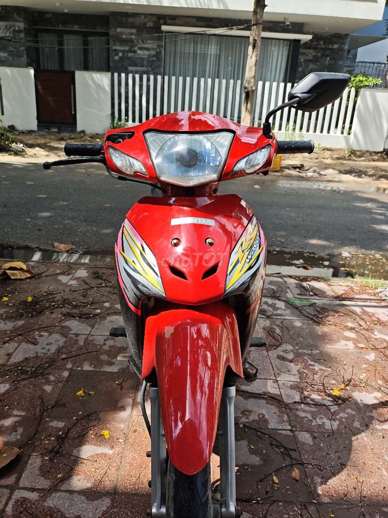 Honda Wave RS работает тихо, полностью функционально