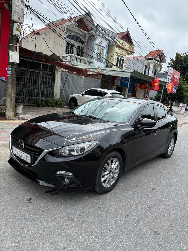 Mazda 3 1.5 AT 2016