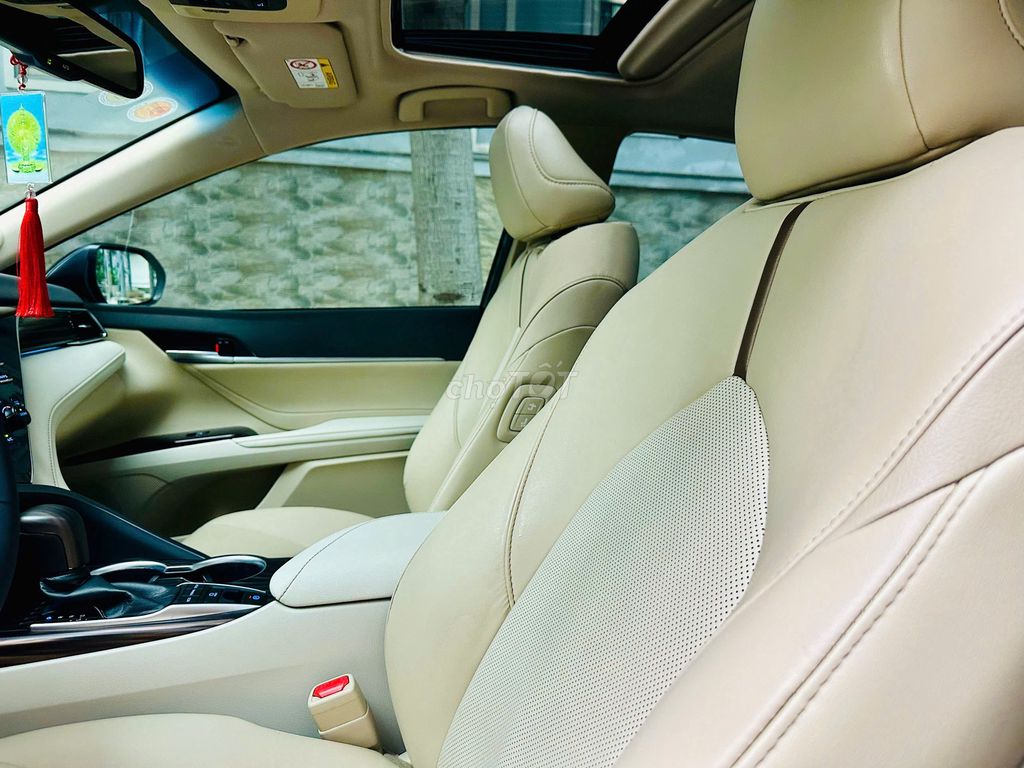 CHÍNH CHỦ BÁN Toyota Camry 2.5Q - 2021 CÒN NHƯ MỚI. Mua bán Ô tô tại Quận 6 Tp Hồ Chí Minh được đăng bởi Vương Minh Phụng hình 5