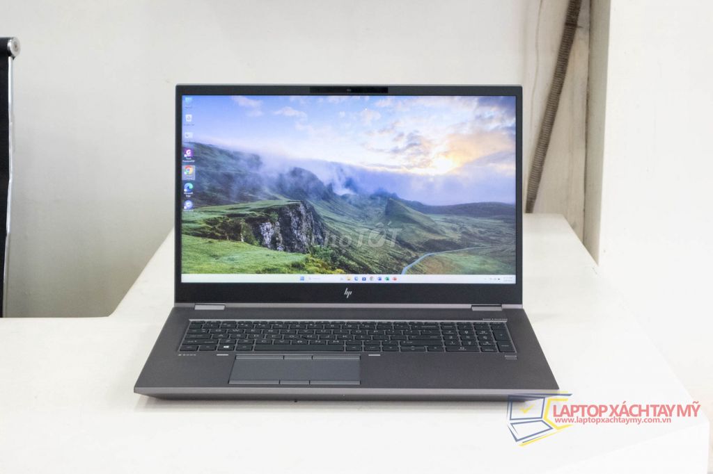 ZBOOK FURY 17-G8 XEON-W11955M AMD-W6600M-8GB 32-1T