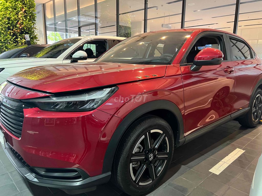 HRV G ĐỎ 2025, SIÊU LƯỚT, XE MỚI BẤM SỐ 5 THÁNG. Mua bán Ô tô tại Quận 7 Tp Hồ Chí Minh được đăng bởi SHOWROOM HONDA ÔTÔ QUẬN 7 hình 9
