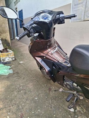 Cần đổi xe mới nên bán lại xe đang đi bình thường. Mua bán Xe máy tại Thành phố Thủ Đức Tp Hồ Chí Minh được đăng bởi TY TY