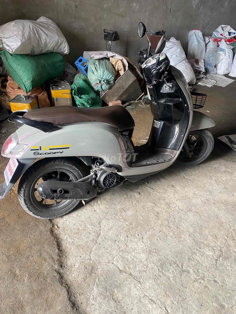 bán Xe scoopy. ngay chủ ký giấy mua ban nhanh.. Mua bán Xe máy tại Huyện Bình Chánh Tp Hồ Chí Minh được đăng bởi Thai Hoang Anh hình 1