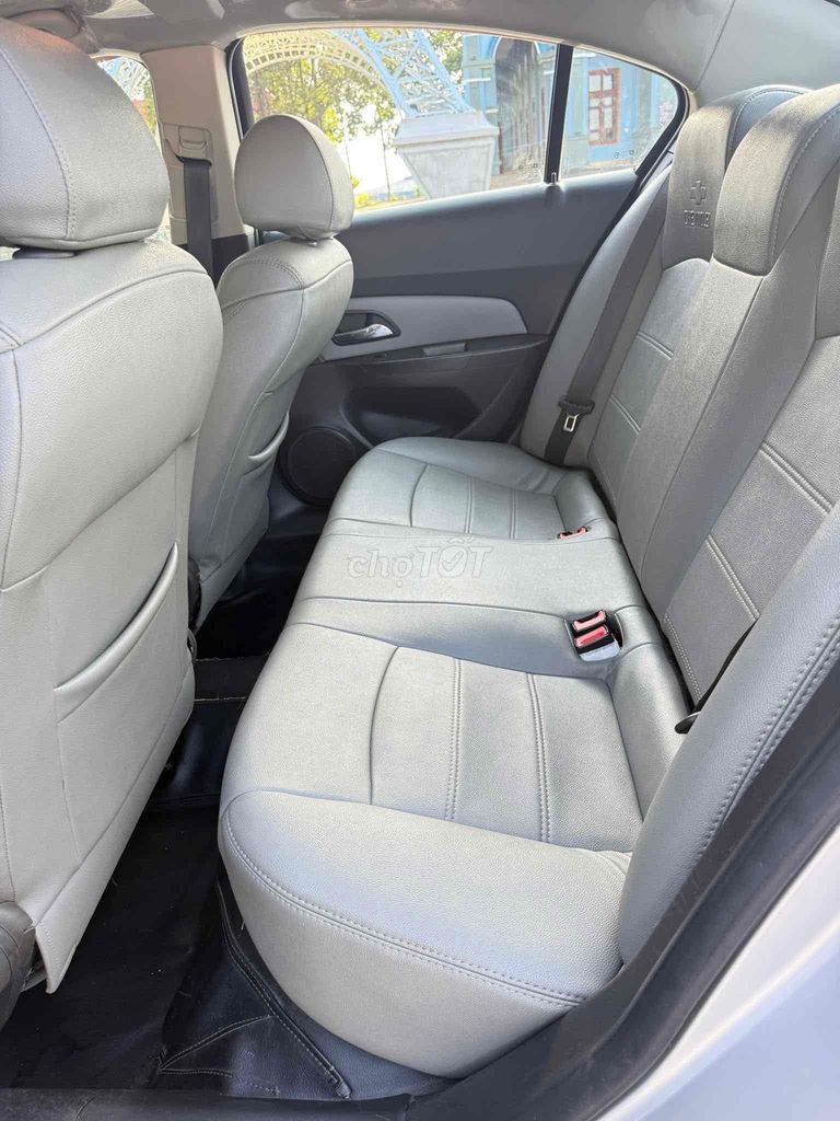 Chevrolet Cruze 2011 Bạc 100.000 km. Mua bán Ô tô tại Huyện Krông Nô Đắk Nông được đăng bởi khánh hình 13