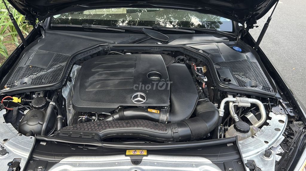 MERCEDES-BENZ C200 EXCLUSIVE 2019. Mua bán Ô tô tại Quận 7 Tp Hồ Chí Minh được đăng bởi Minh Anh hình 5