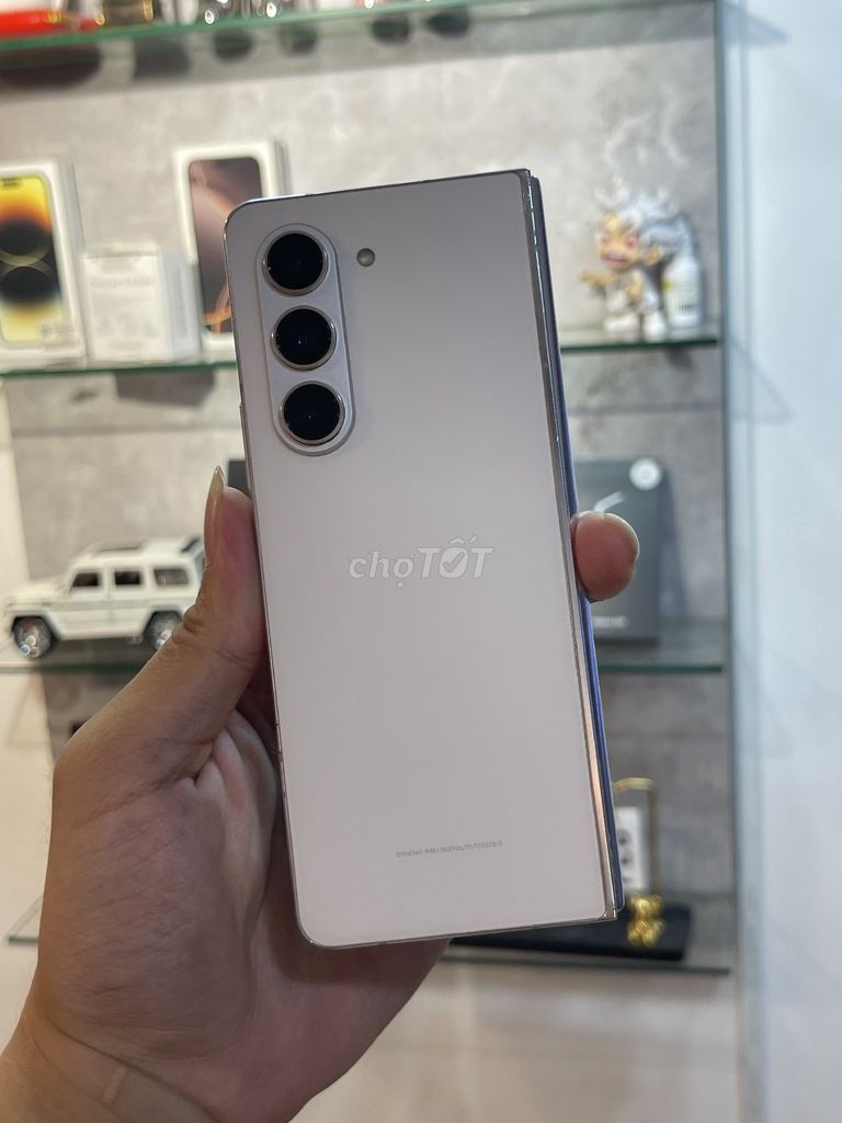 Samsung Z fold 5 512GB Trắng 2 sim 98%. Mua bán Điện thoại tại Quận 3 Tp Hồ Chí Minh được đăng bởi Tuấn 2hand Store hình 1