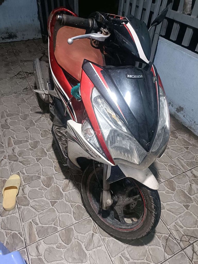 Honda Air Blade 2012 Красный