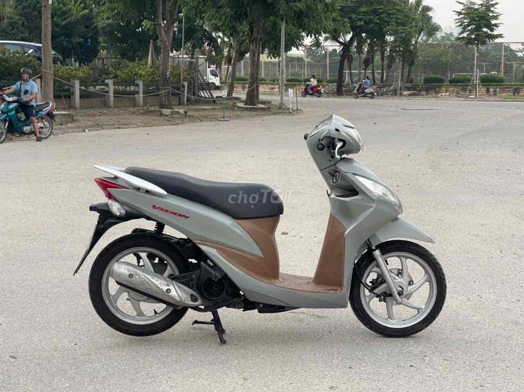 Honda Vision, серый