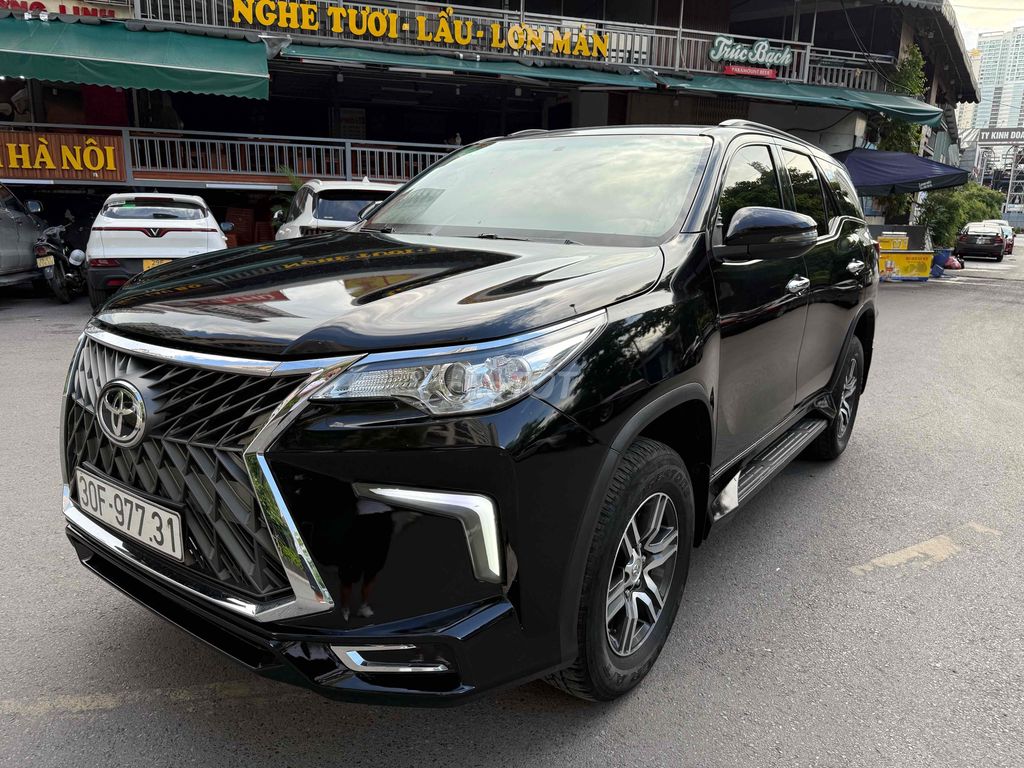 Toyota Fortuner 2019 2.4G 4x2 AT. Mua bán Ô tô tại Quận Thanh Xuân Hà Nội được đăng bởi Nguyen van Nam hình 3