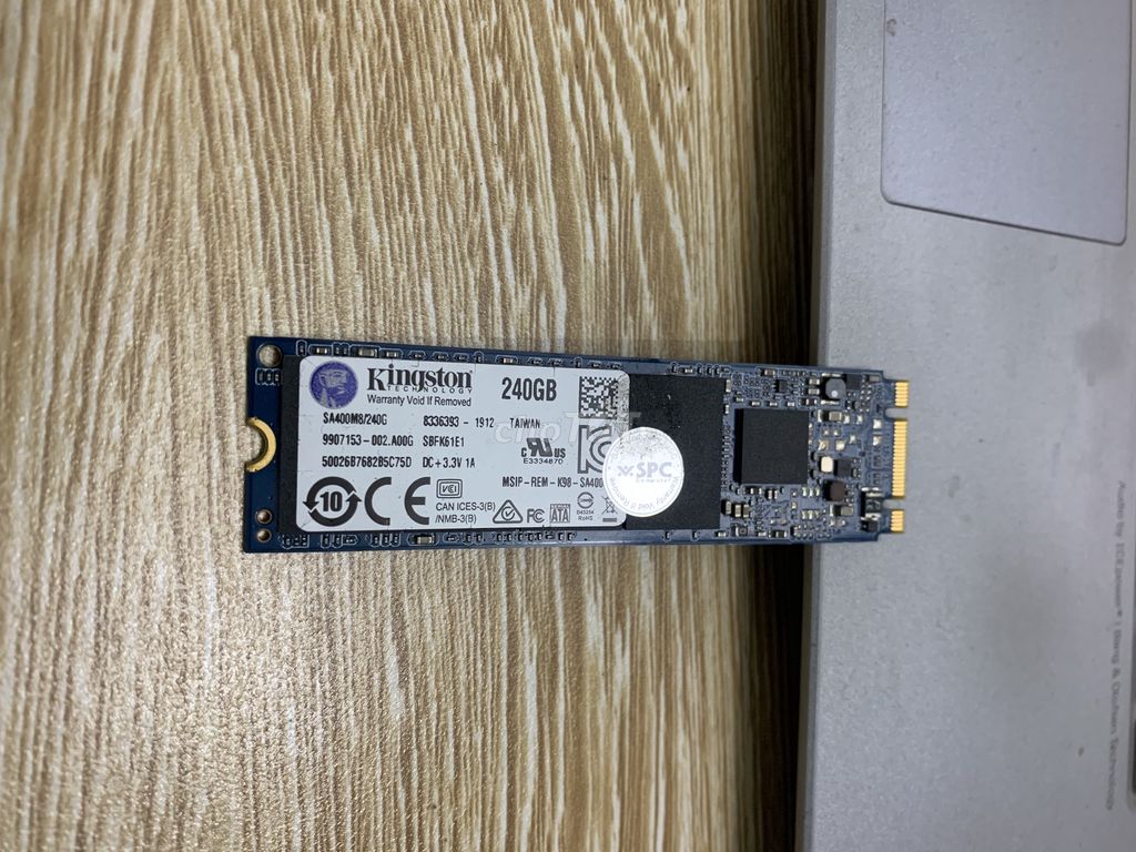 SSD M2 Sata Kingston 240G