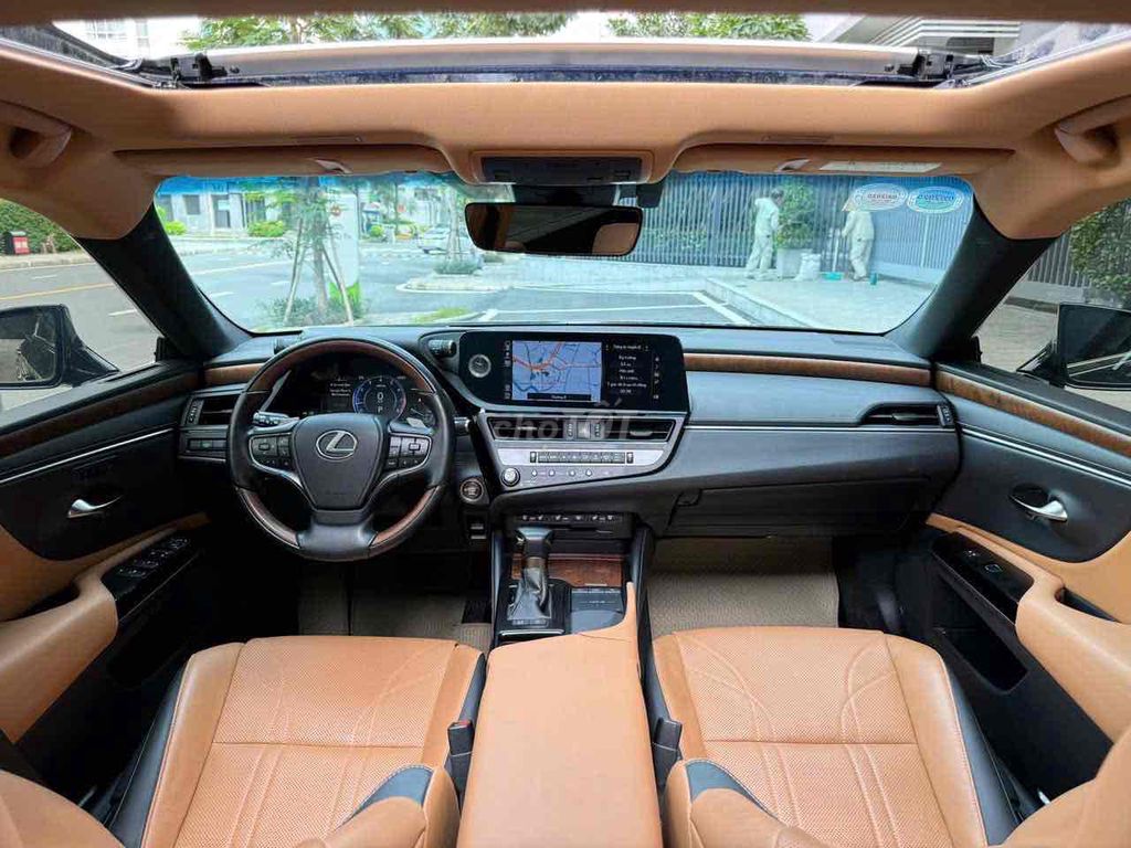 Cần Bán Chiếc Lexus ES250 Model 2020. Mua bán Ô tô tại Quận 7 Tp Hồ Chí Minh được đăng bởi Hoàng Trung hình 8