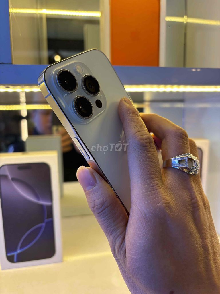 iPhone 14 Pro 128GB trắng sim vật lý. Mua bán Điện thoại tại Quận Hoàng Mai Hà Nội được đăng bởi vũ bảo hình 1