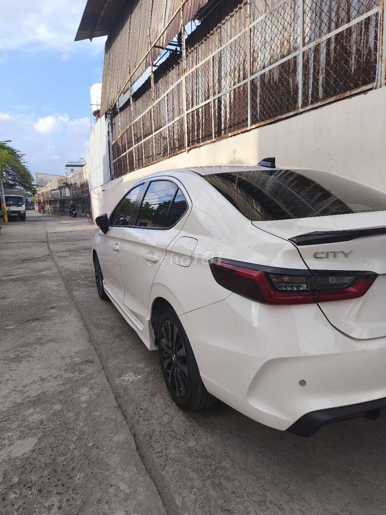 Honda City RS Sensing 2023 Trắng 7xxx km