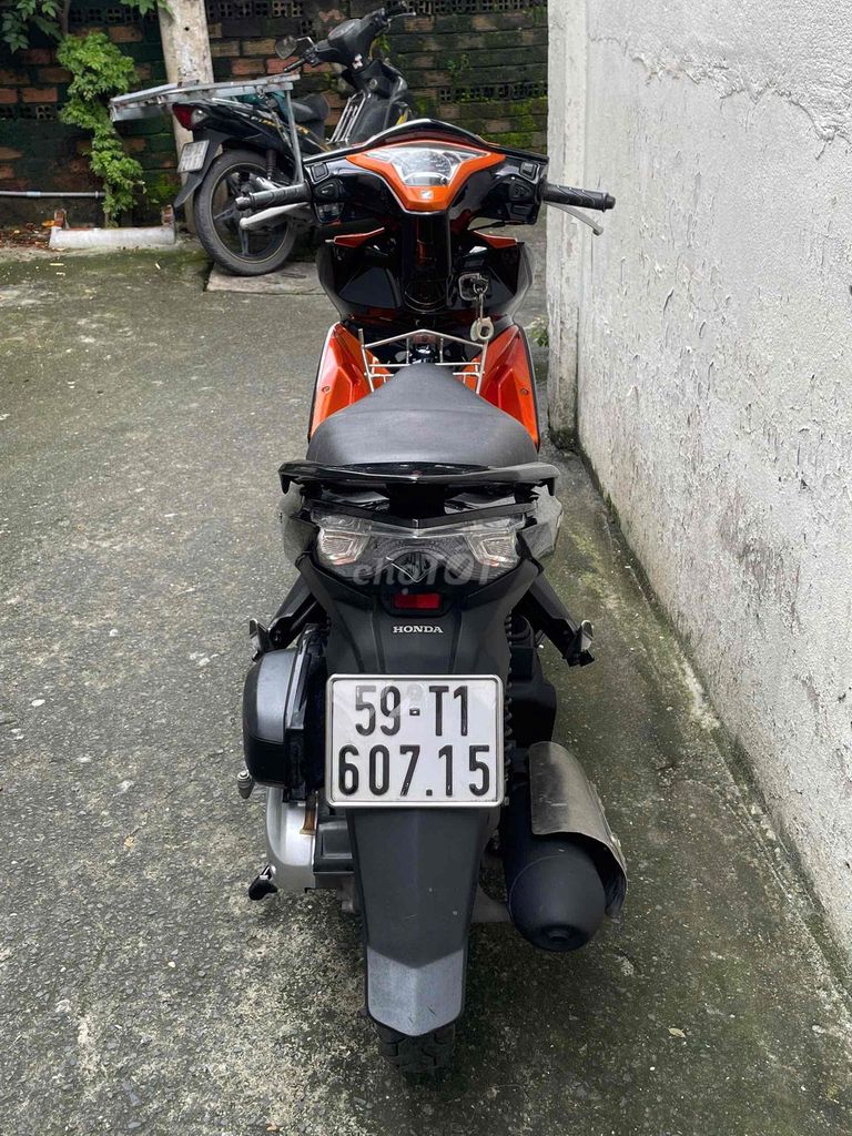 Honda Ab125 2014 chính chủ xe keng. Mua bán Xe máy tại Thành phố Thủ Đức Tp Hồ Chí Minh được đăng bởi Lê Hạnh hình 4