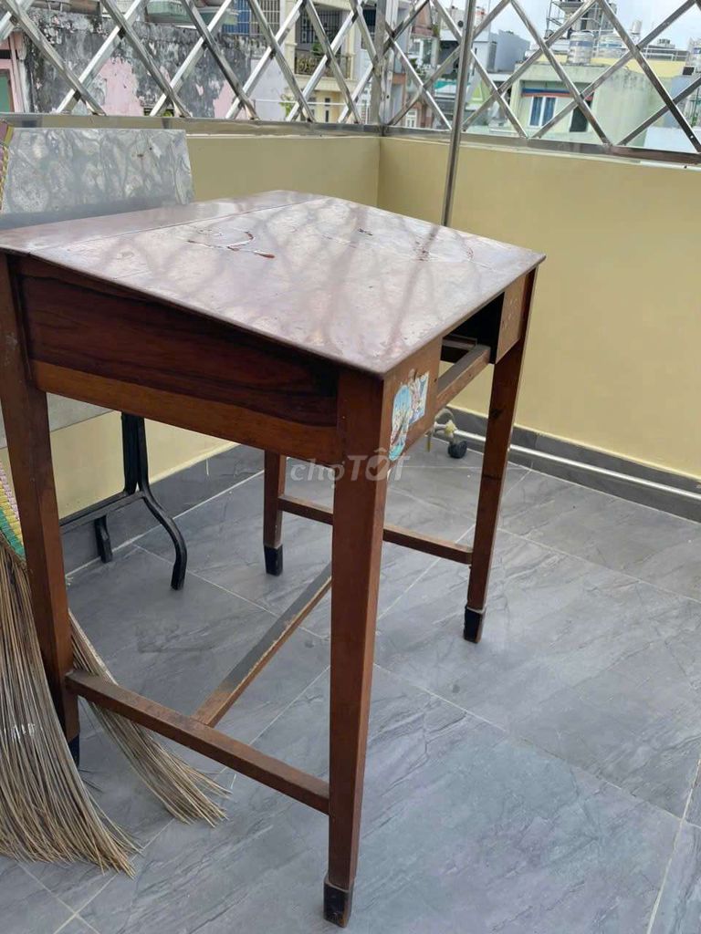 Bàn học Gỗ gõ Nâu. Mua bán Bàn ghế tại Quận Phú Nhuận Tp Hồ Chí Minh được đăng bởi thu thảo hình 1