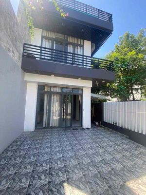 🏡 CHO THUÊ NHÀ 2 TẦNG LÔ GÓC 2 MẶT TIỀN LÝ NHẬT QUANG – SƠN TRÀ