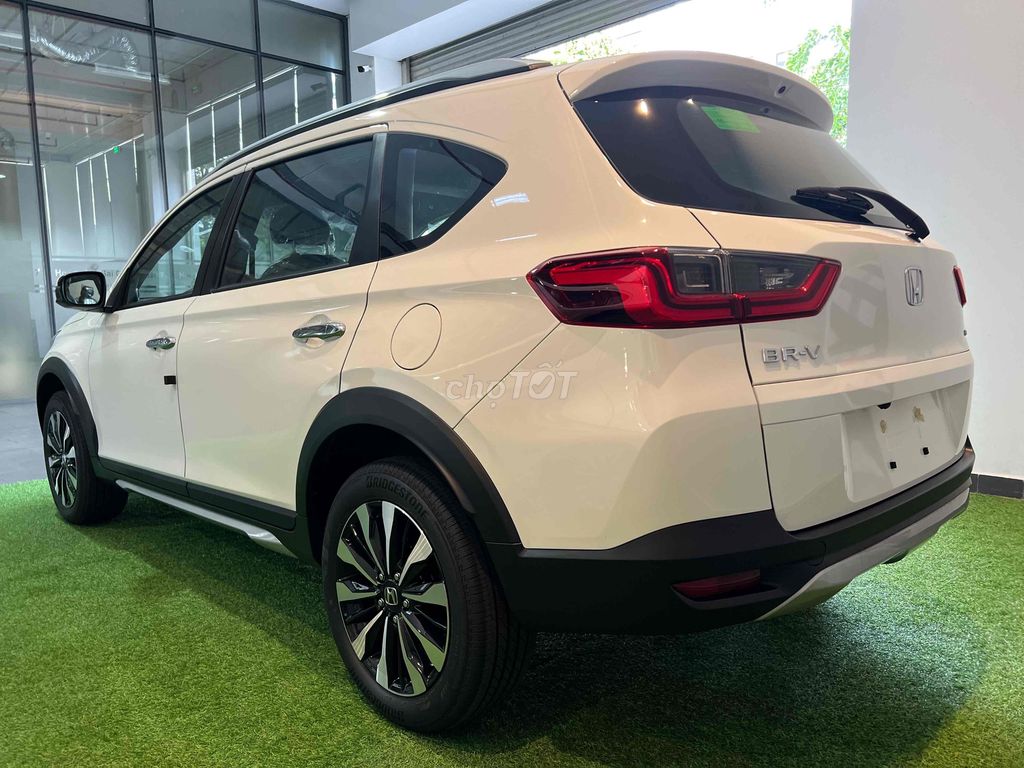 Honda BRV 2025 L, KM 60Tr kèm phụ kiện, vay baodau. Mua bán Ô tô tại Quận 7 Tp Hồ Chí Minh được đăng bởi SHOWROOM HONDA ÔTÔ QUẬN 7 hình 9
