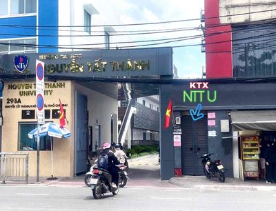 Ở ghép Quận 4 1tr3 sát vách ĐH Nguyễn Tất Thành