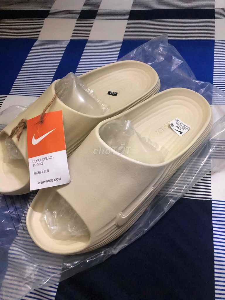 Dép Nike Ultra Celso Thong 42 Kem. Mua bán Giày dép tại Quận Ô Môn Cần Thơ được đăng bởi tribui hình 1