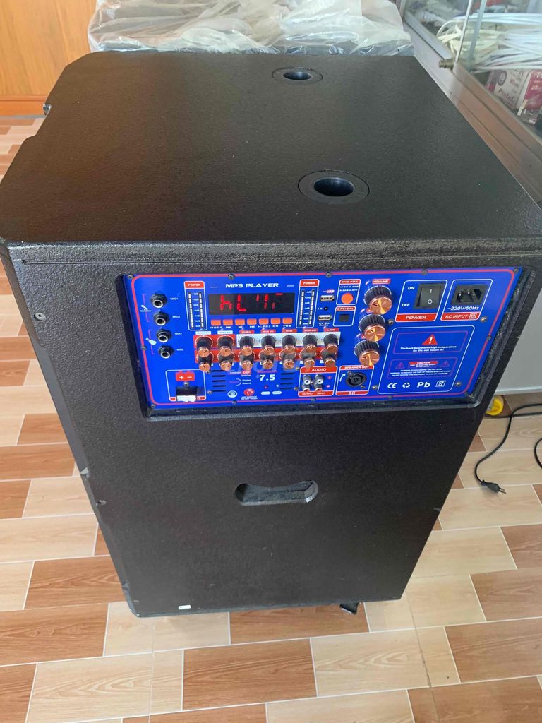 Loa kéo Jaraquar Đen Karaoke. Mua bán Tivi, Âm thanh tại Thành phố Cam Ranh Khánh Hòa được đăng bởi Anh duy hình 1